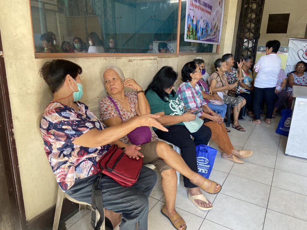 71 Senior Citizens, nabigyan ng Libreng Xray gamit ang Malolos City Mobile Clinic nitong ika-19 ng Marso, 2024